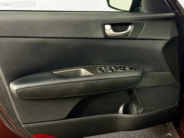 Used 2019 Kia Optima LX image 12