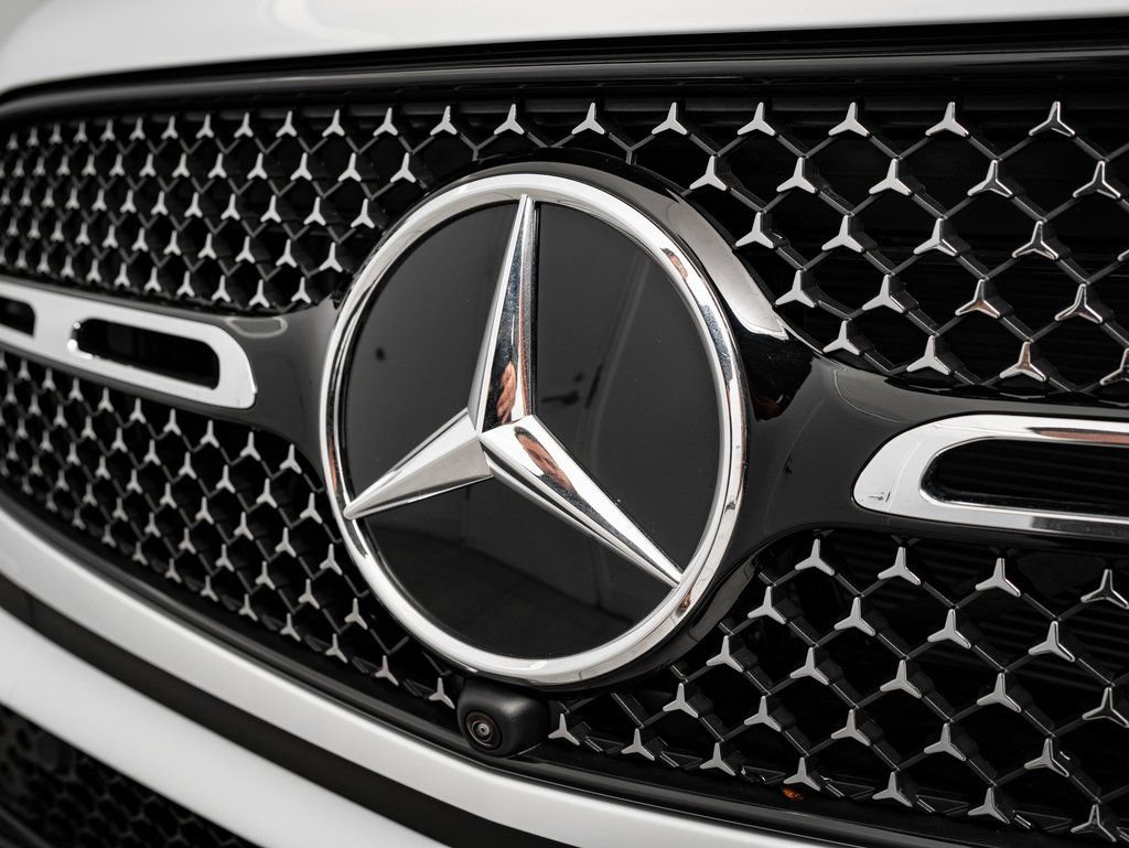 New 2026 Mercedes-Benz GLC 300 4MATIC image 3
