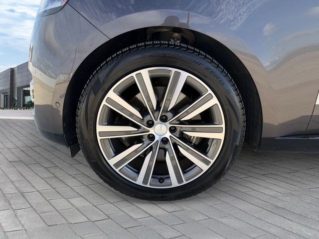 Certified 2025 Land Rover Range Rover Autobiography AWD/4WD image 9