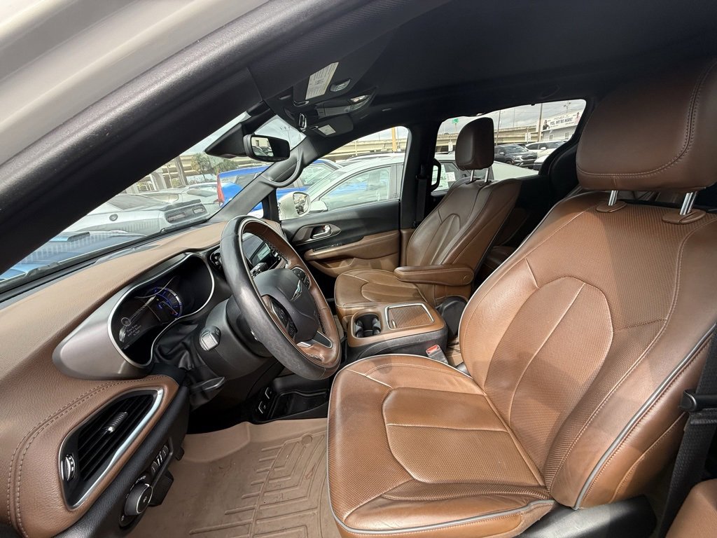 Used 2020 Chrysler Pacifica Limited w/ Advanced Safetytec Group image 6