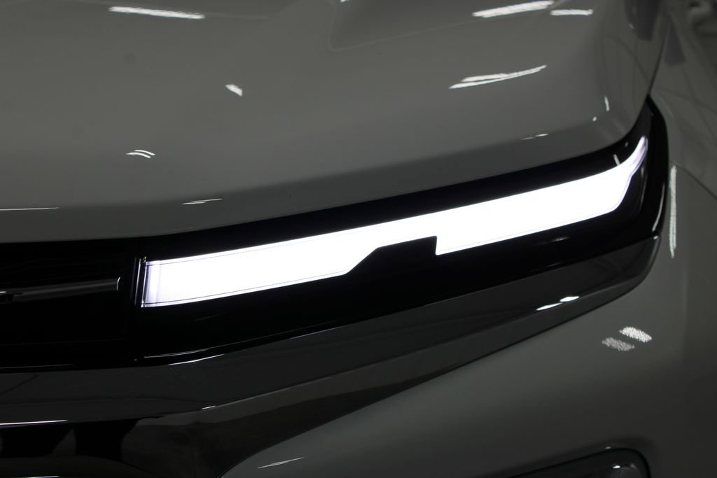 New 2026 Chevrolet Traverse LT w/ Sun and Wheel Package FWD image 13