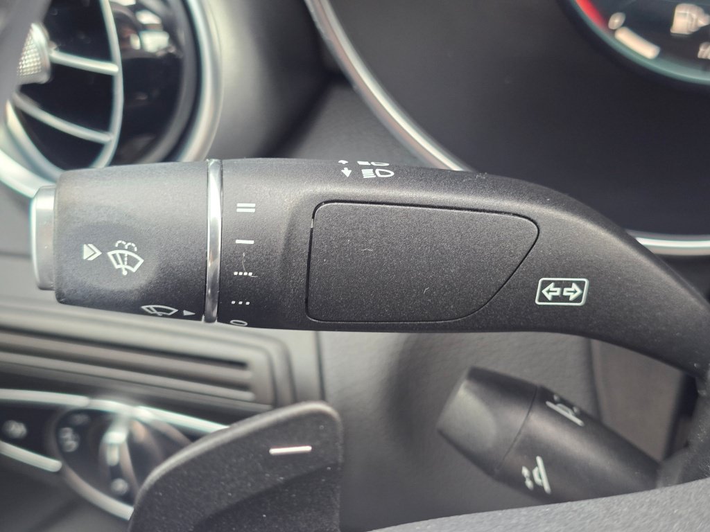 Used 2022 Mercedes-Benz C 300 Coupe image 36