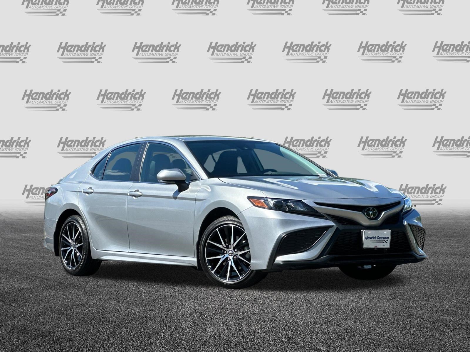 Used 2024 Toyota Camry SE FWD video 2