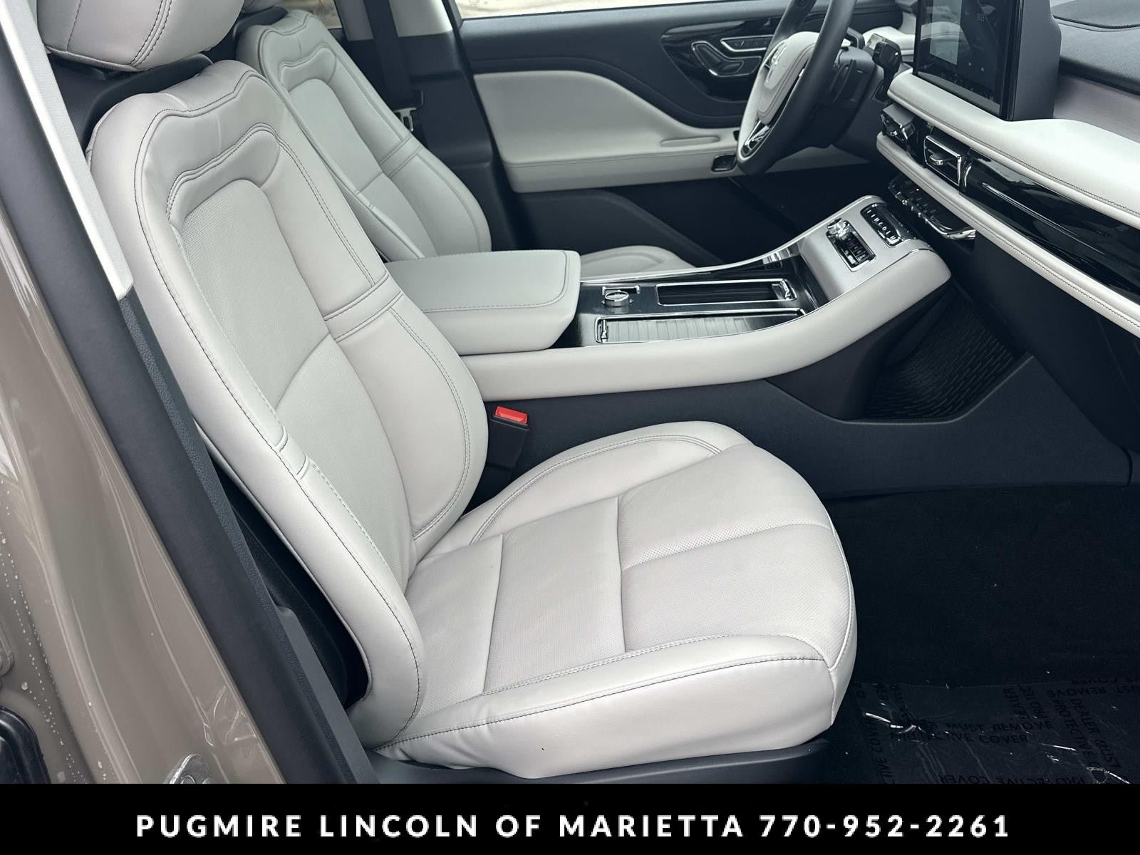 New 2026 Lincoln Aviator Reserve RWD image 13
