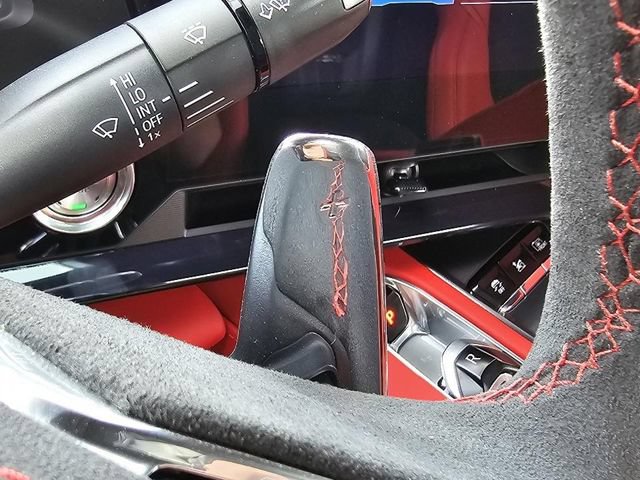 Used 2024 Chevrolet Corvette Stingray Premium Conv w/ Z51 Performance Package RWD image 29