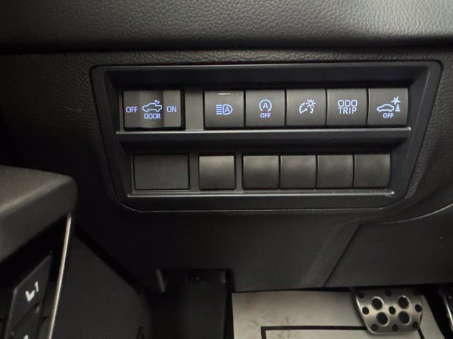 Used 2024 Toyota Tundra Limited w/ TRD Off-Road Package AWD/4WD image 19