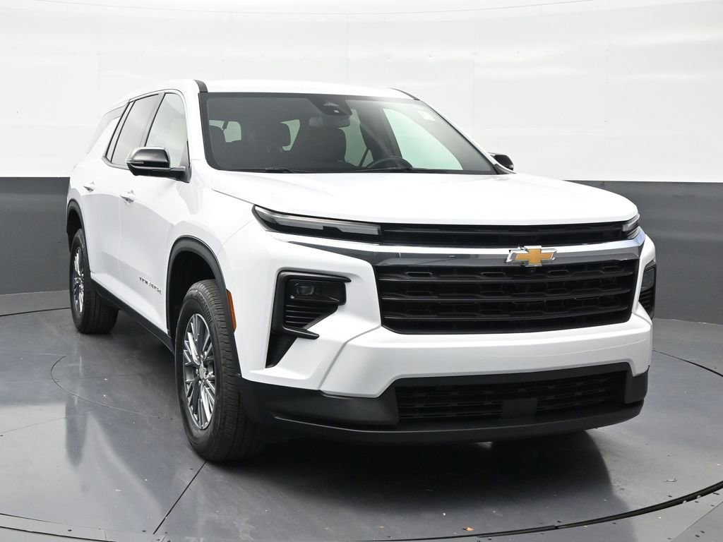 Used 2024 Chevrolet Traverse LS FWD image 7