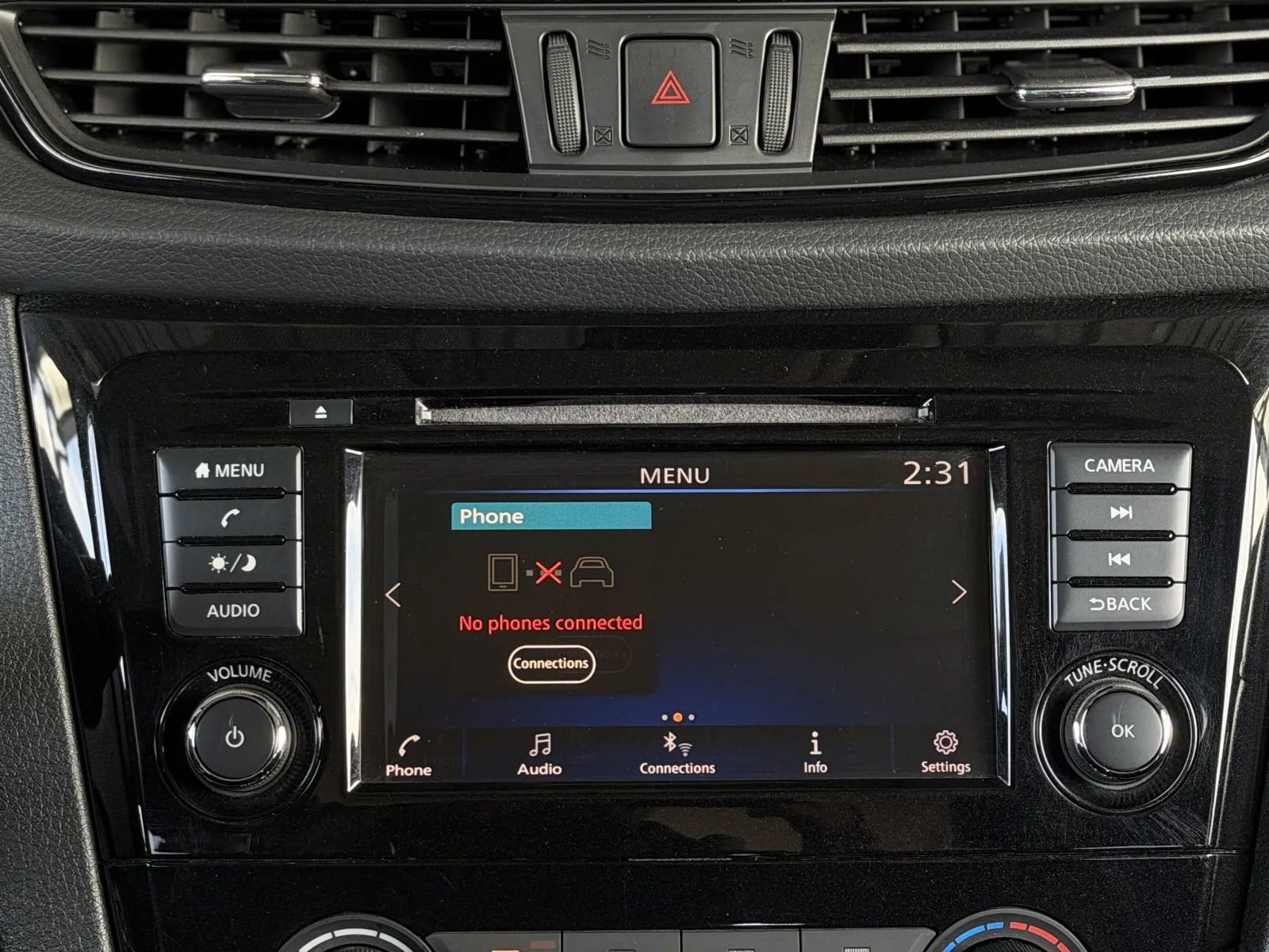 Used 2020 Nissan Rogue S w/ Special Edition Package image 31