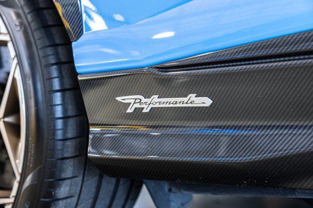 Used 2024 Lamborghini Urus Performante AWD/4WD image 27