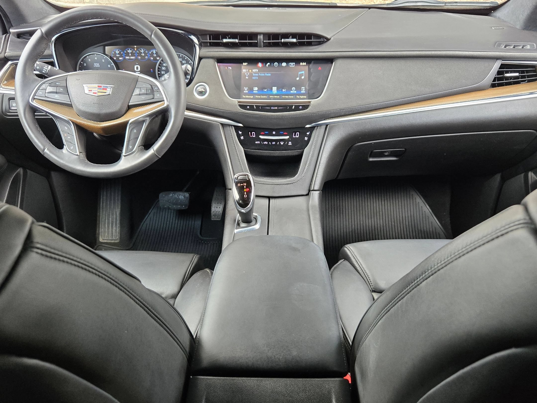 Used 2017 Cadillac XT5 Platinum AWD/4WD image 17