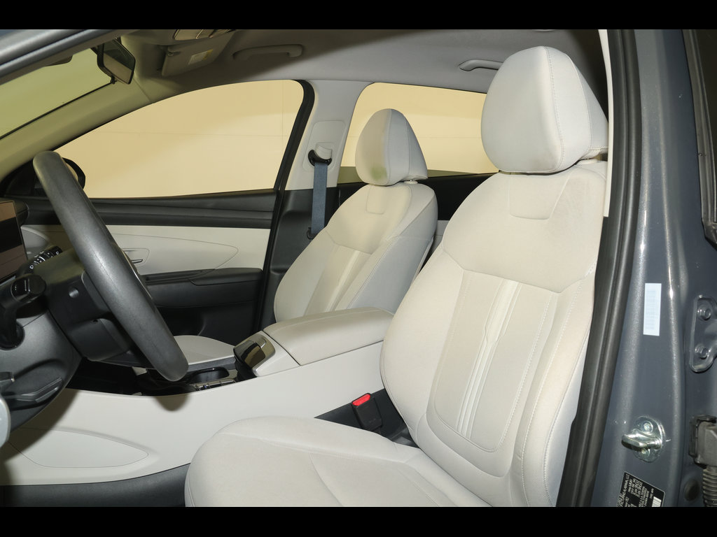 Used 2025 Hyundai Tucson SEL AWD/4WD image 22