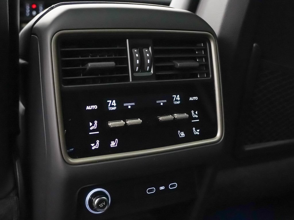 New 2026 Porsche Cayenne Turbo AWD/4WD image 20