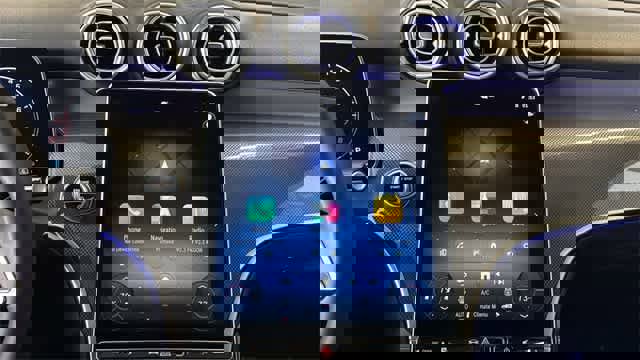 Used 2025 Mercedes-Benz GLC 300 4MATIC image 74