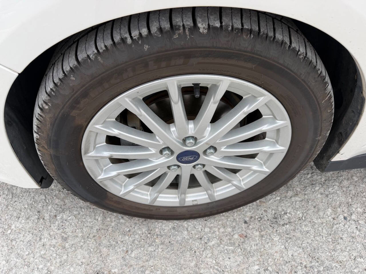 Used 2013 Ford C-MAX SEL image 9