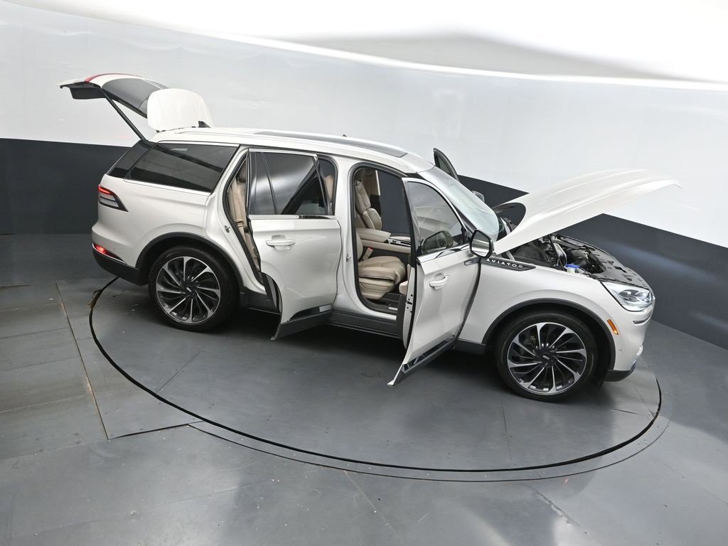 Used 2023 Lincoln Aviator Reserve w/ Equipment Group 201A image 54