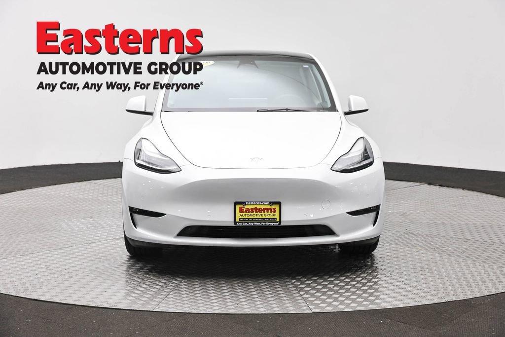Used 2022 Tesla Model Y Long Range AWD/4WD image 2