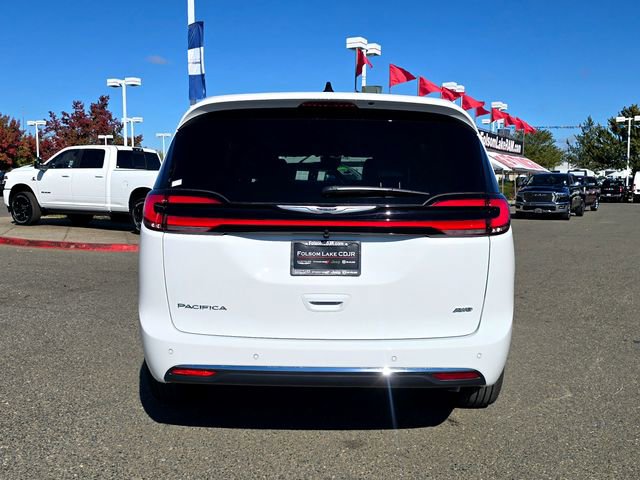 New 2026 Chrysler Pacifica Select image 5