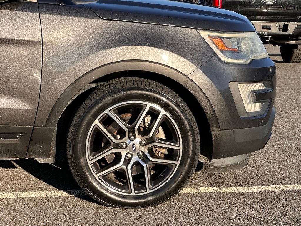 Used 2016 Ford Explorer Sport w/ Equipment Group 401A AWD/4WD image 44