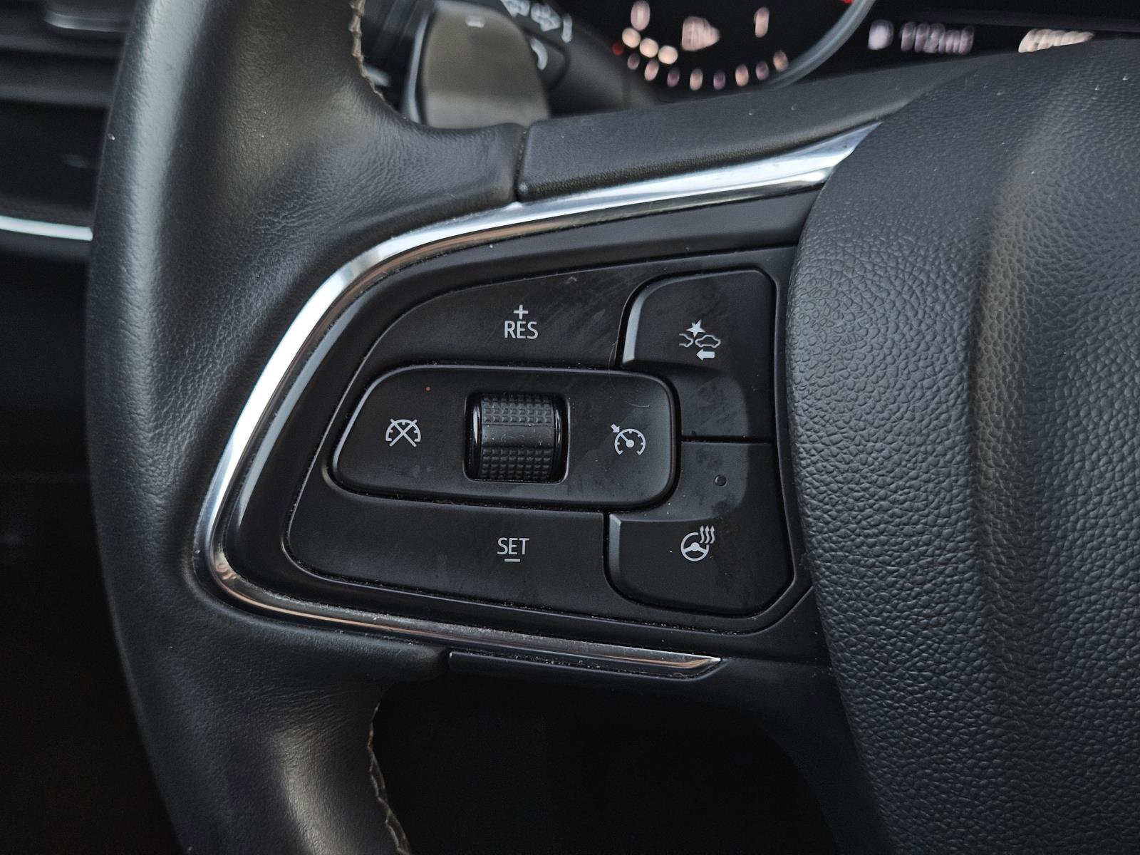 Used 2023 Buick Envision Essence image 15