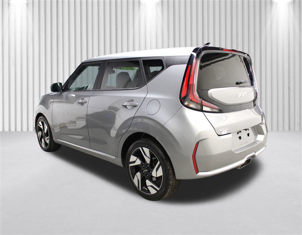 Used 2023 Kia Soul GT-Line FWD image 5