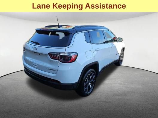 Used 2025 Jeep Compass Limited AWD/4WD image 5