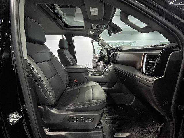 Used 2025 GMC Sierra 2500 Denali w/ Technology Package AWD/4WD image 13