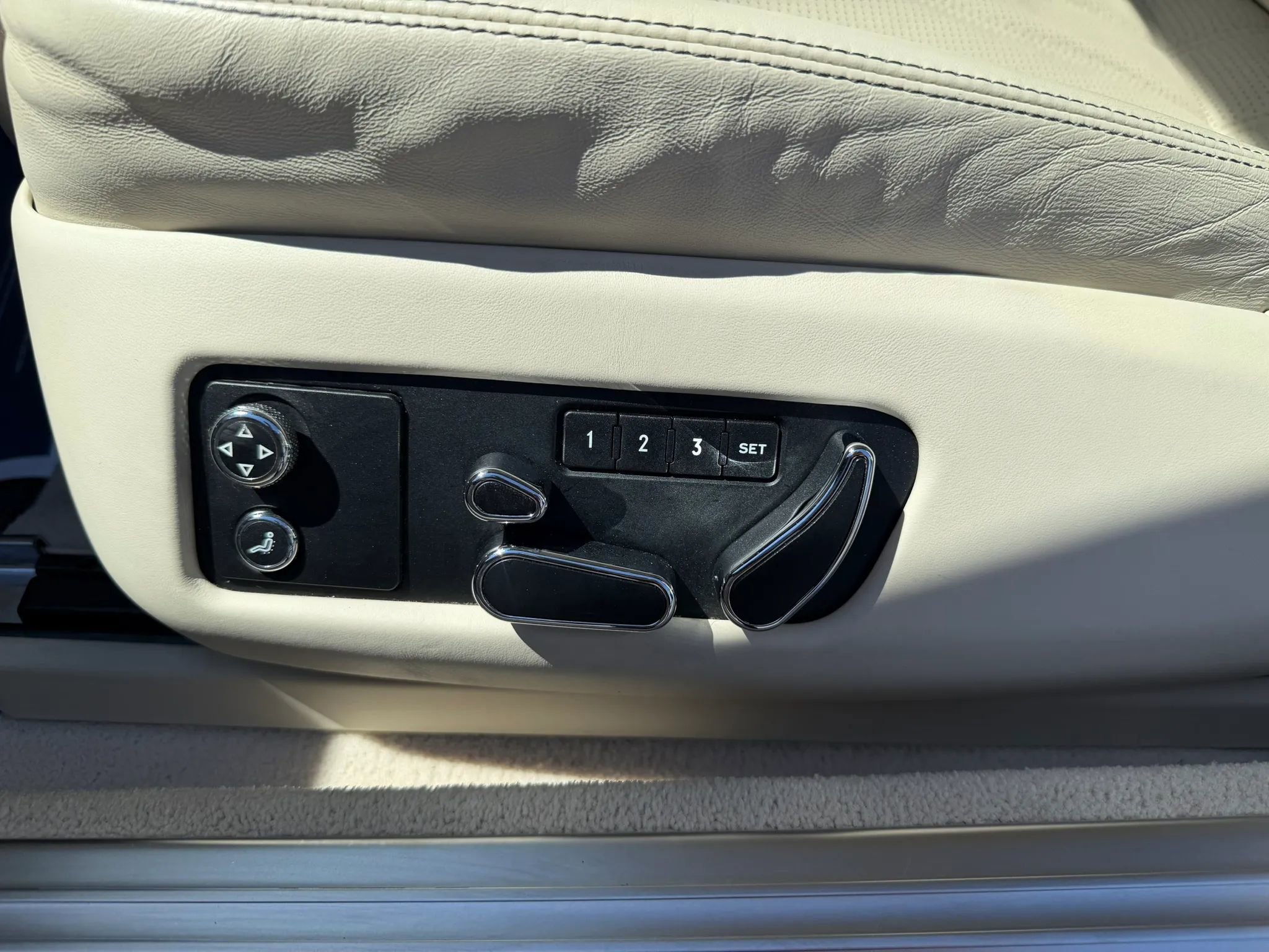 Used 2012 Bentley Continental GT AWD/4WD image 10
