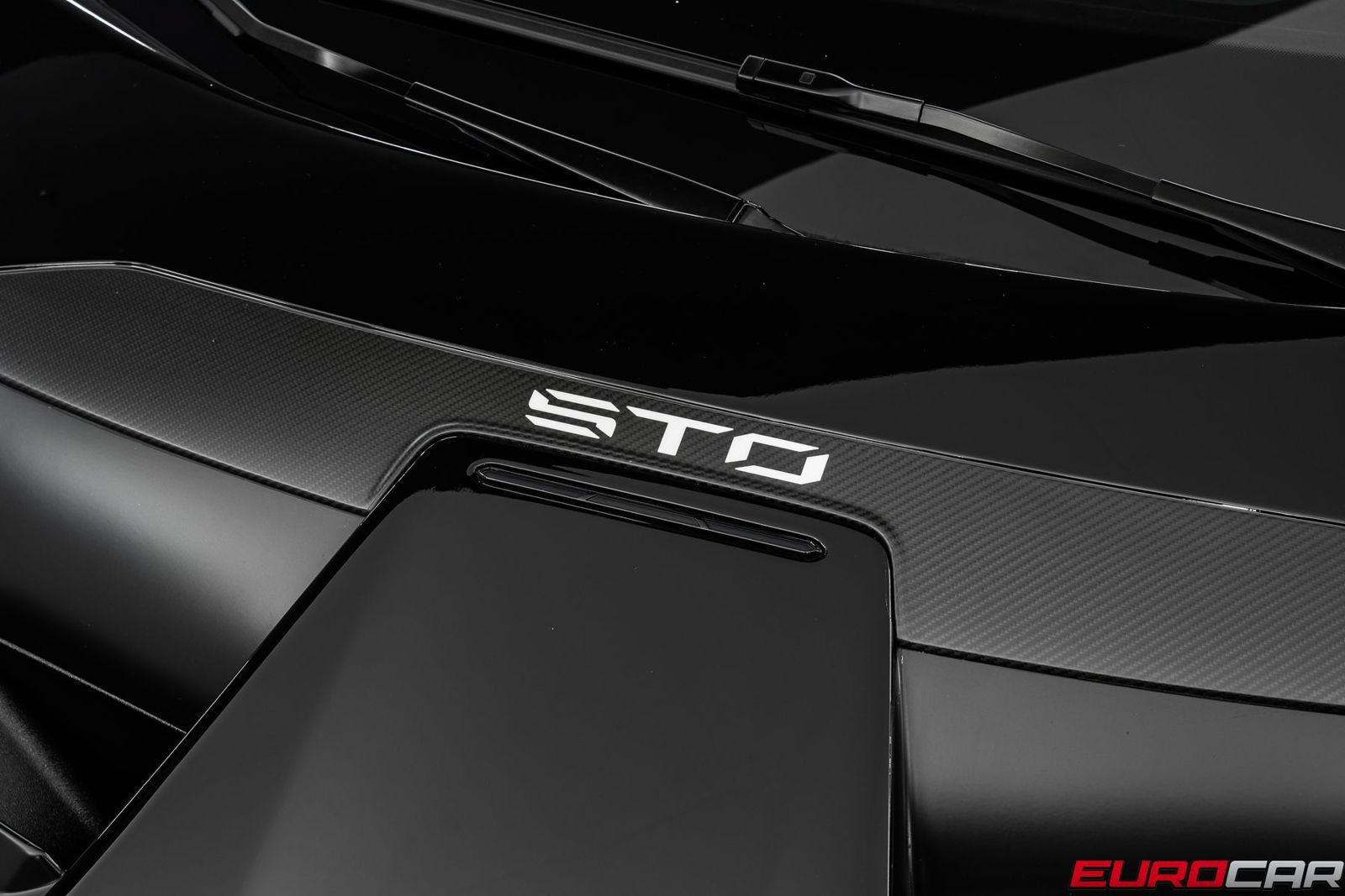 Used 2022 Lamborghini Huracan STO RWD image 10
