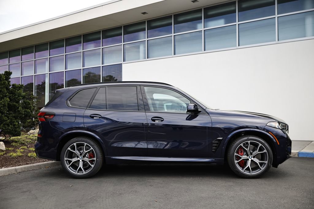 New 2026 BMW X5 xDrive50e w/ Executive Package image 4