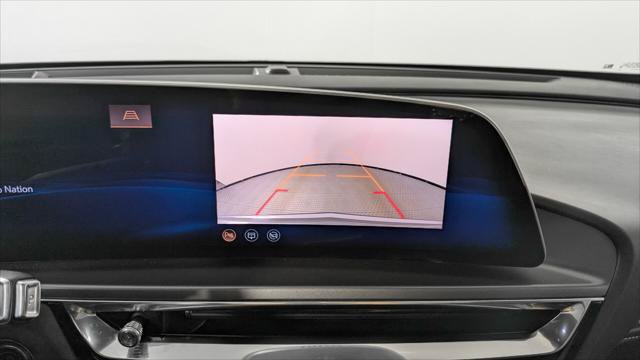 Used 2024 Cadillac Lyriq Tech RWD image 32