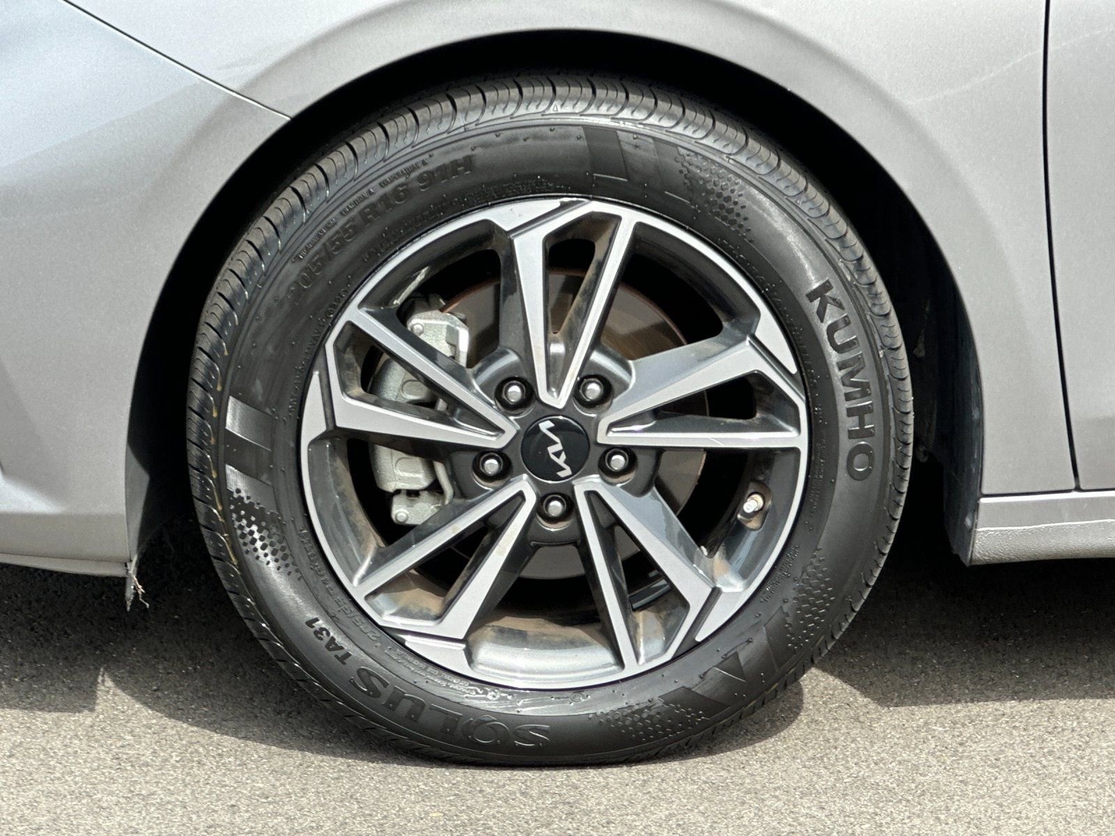 Certified 2023 Kia Forte LXS image 32