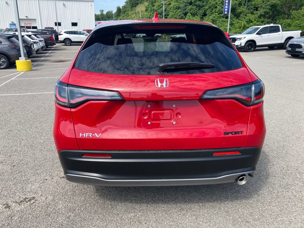 New 2025 Honda HR-V Sport image 4