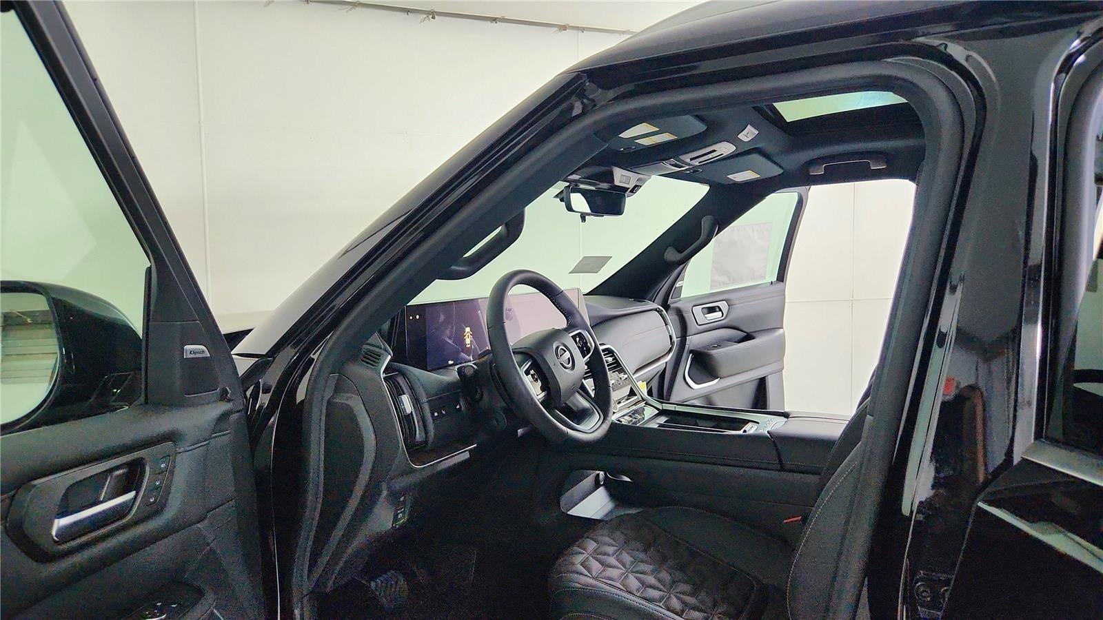 New 2026 Nissan Armada Platinum image 28