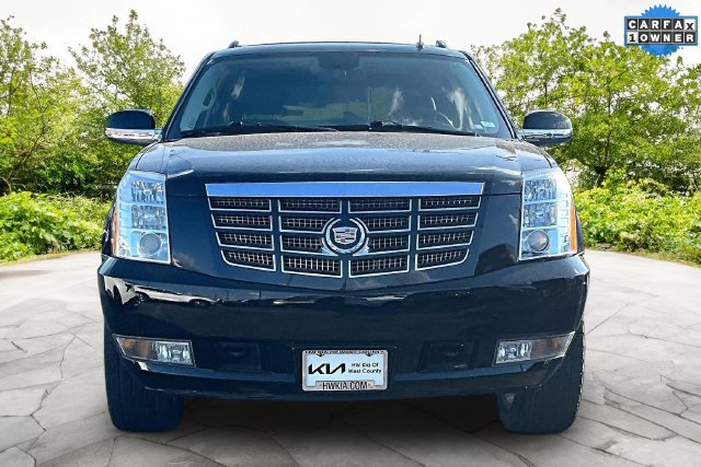 Used 2013 Cadillac Escalade EXT Premium AWD/4WD image 3