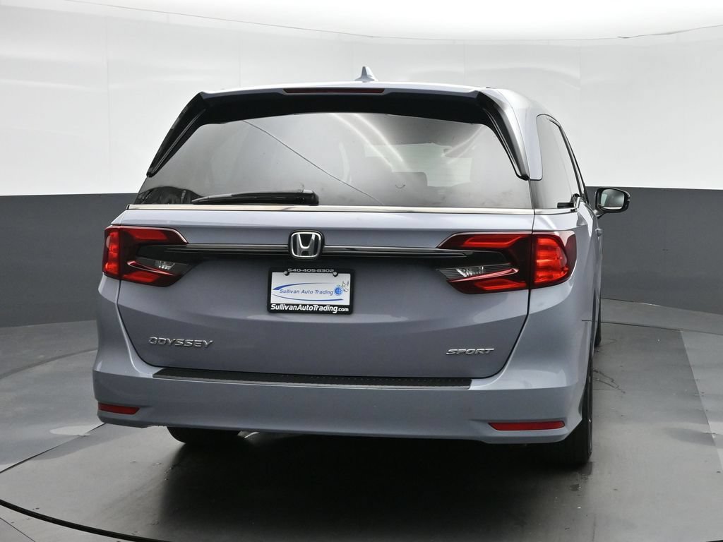 Used 2024 Honda Odyssey Sport image 6