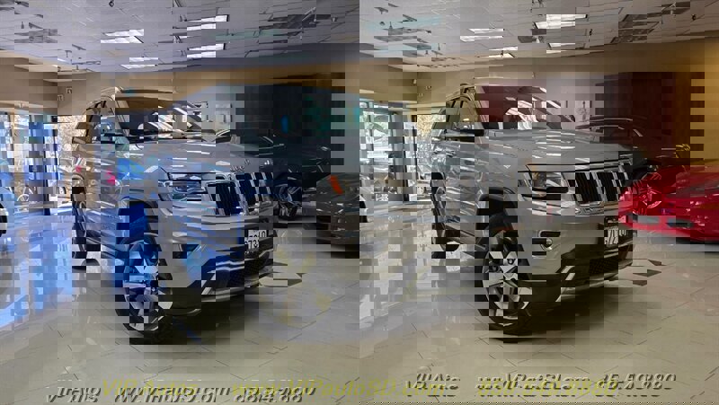 Used 2014 Jeep Grand Cherokee Limited w/ Luxury Group II image 1