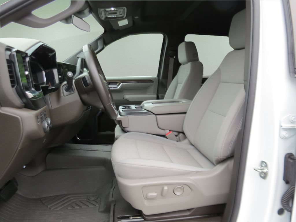 Certified 2023 Chevrolet Silverado 1500 LT AWD/4WD image 18