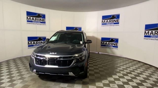 Used 2025 Kia Seltos EX w/ EX Sunroof Package image 5