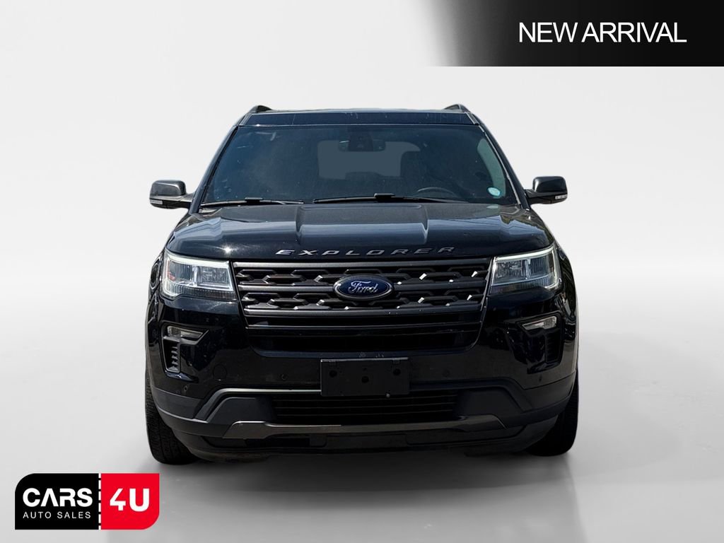 Used 2018 Ford Explorer XLT w/ Equipment Group 202A AWD/4WD image 2
