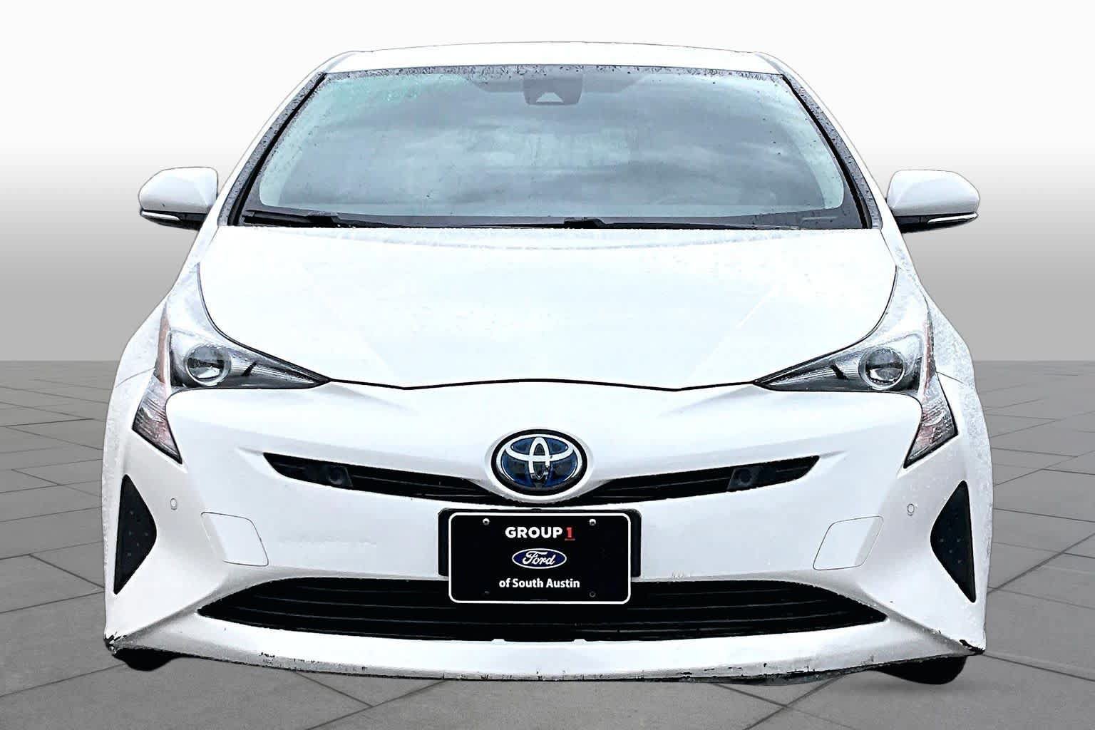 Used 2018 Toyota Prius Two w/ Prius Two Safety Plus Package FWD image 4