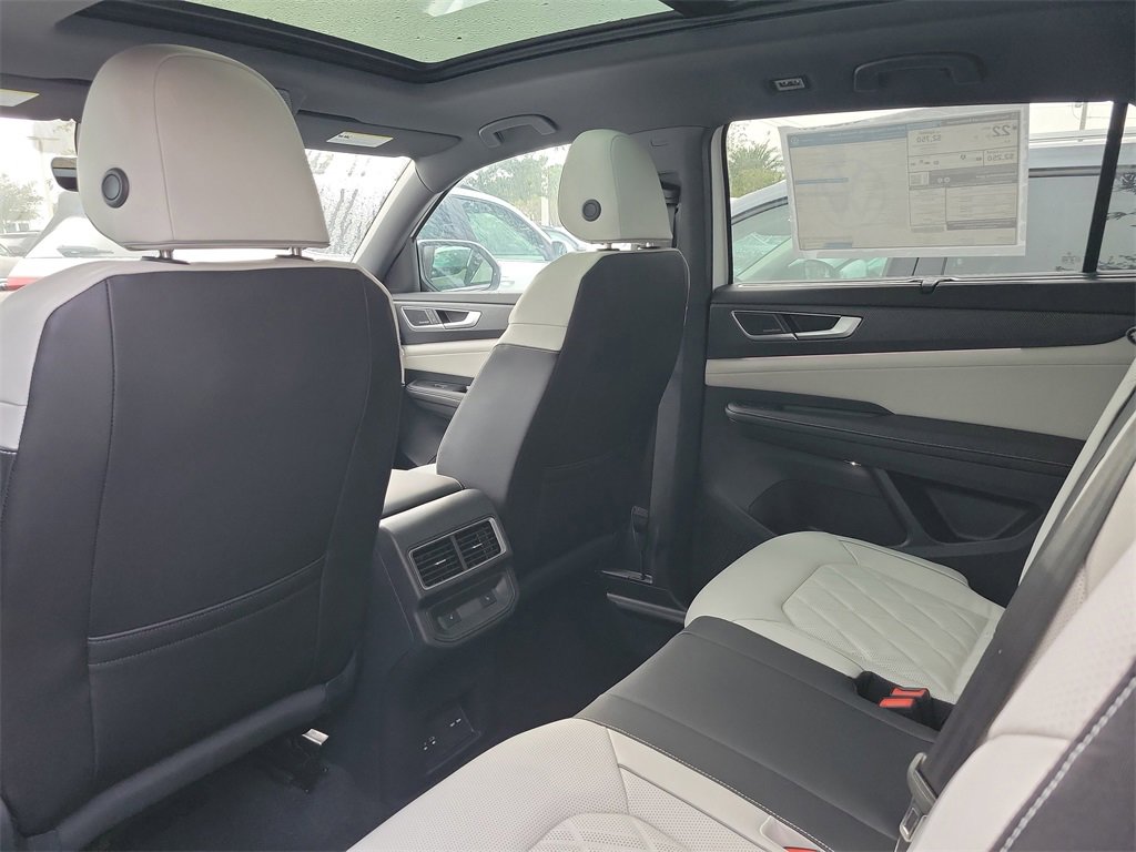 New 2026 Volkswagen Atlas Cross Sport SEL Premium R-Line image 5