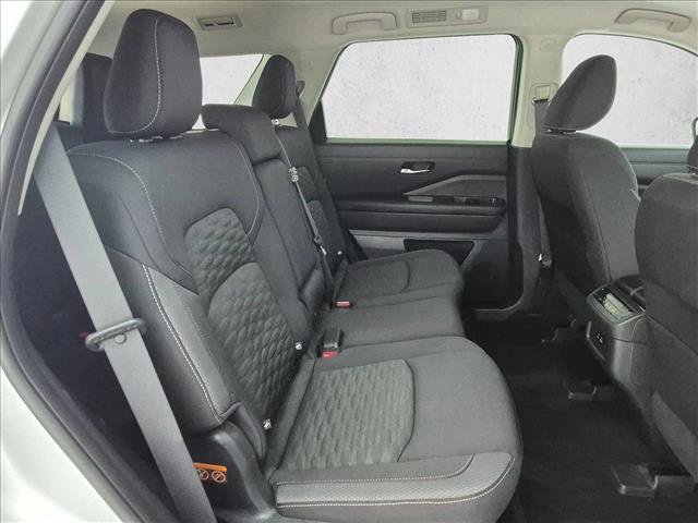 Used 2022 Nissan Pathfinder SV FWD image 22