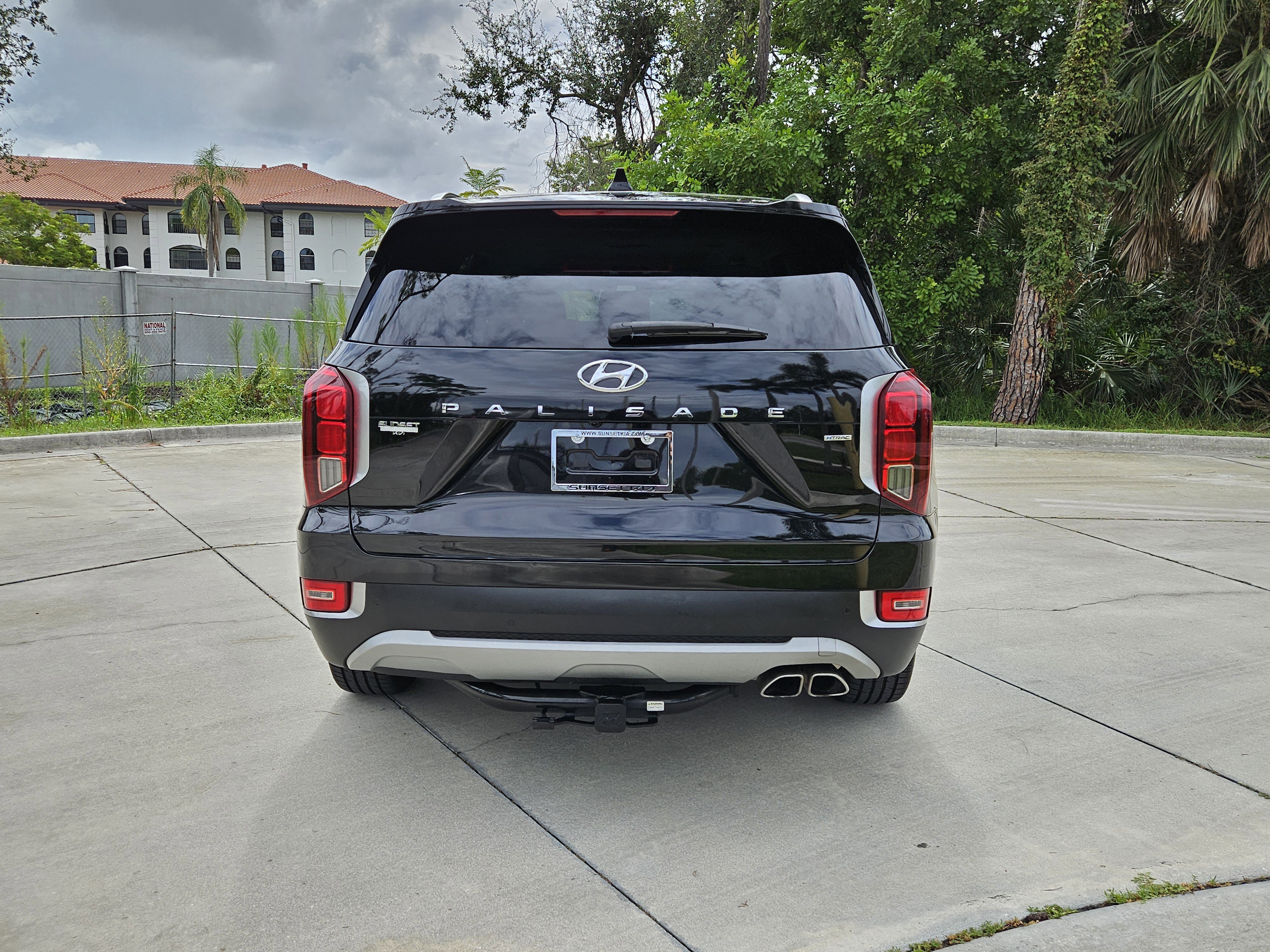 Used 2022 Hyundai Palisade SEL w/ 8P Bench Seat Package image 6