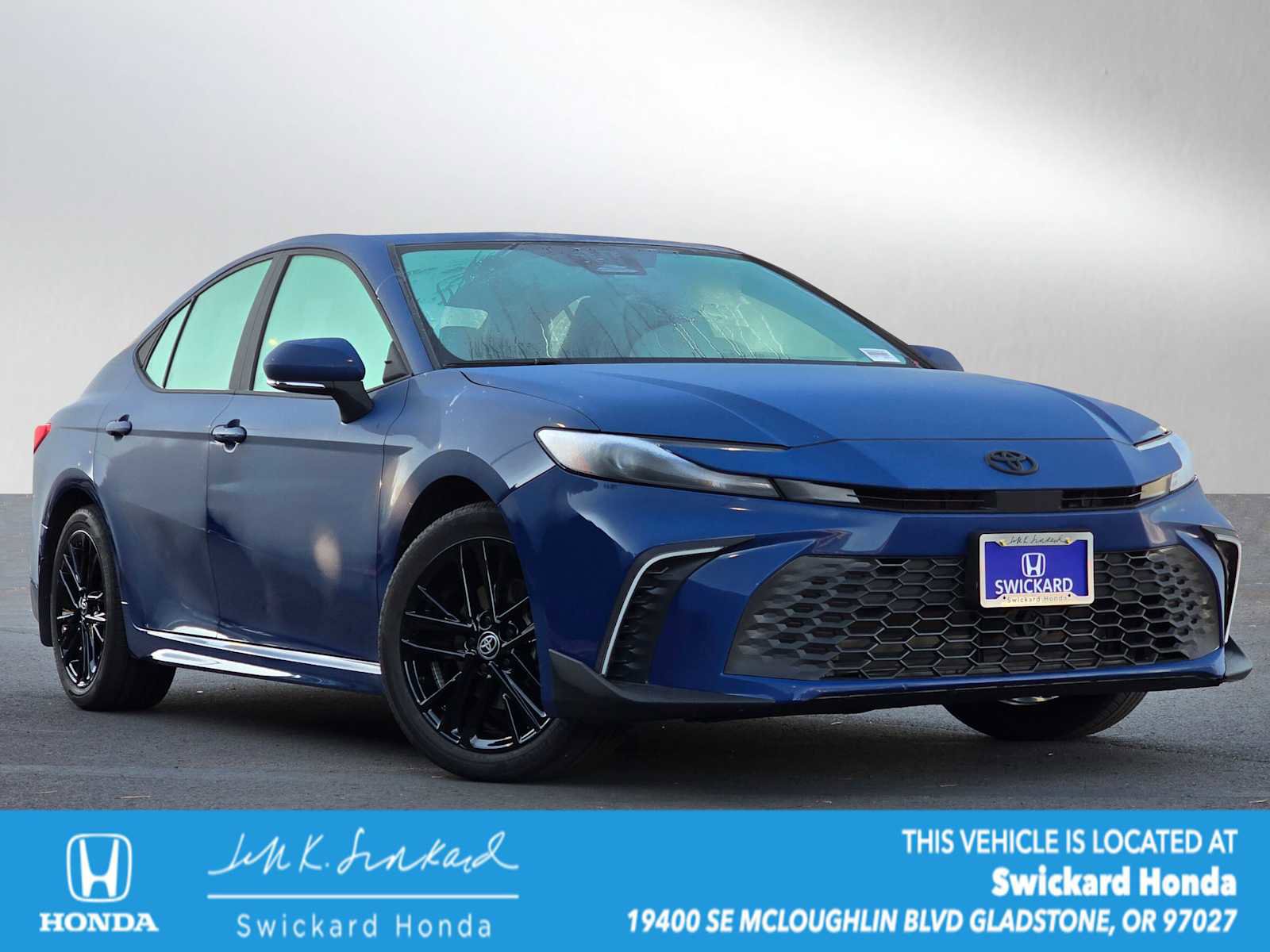 Used 2025 Toyota Camry SE