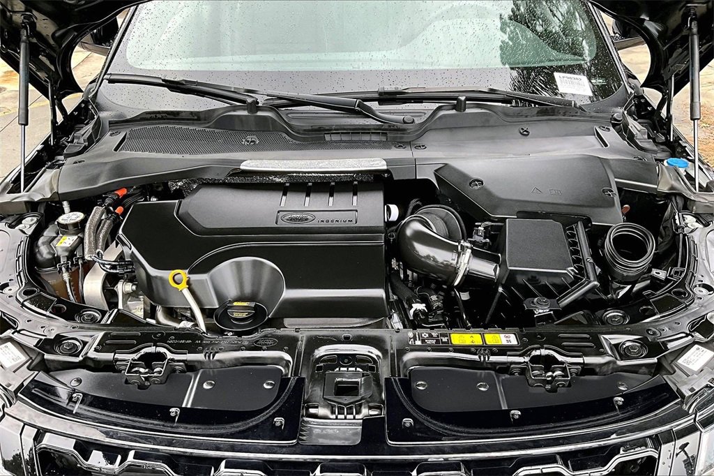 Used 2023 Land Rover Range Rover Evoque R-Dynamic S image 28