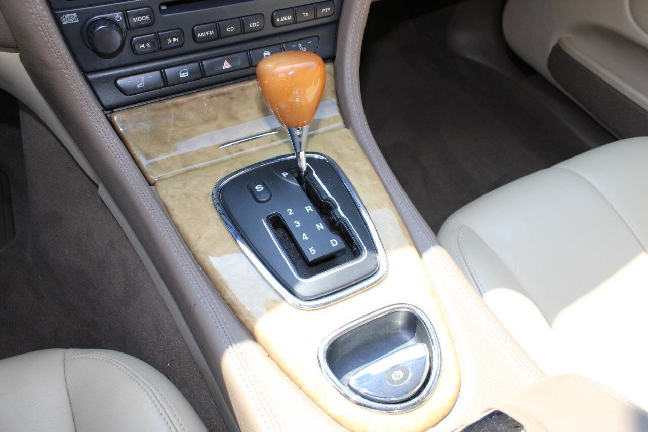 Used 2006 Jaguar S-TYPE 3.0 image 16