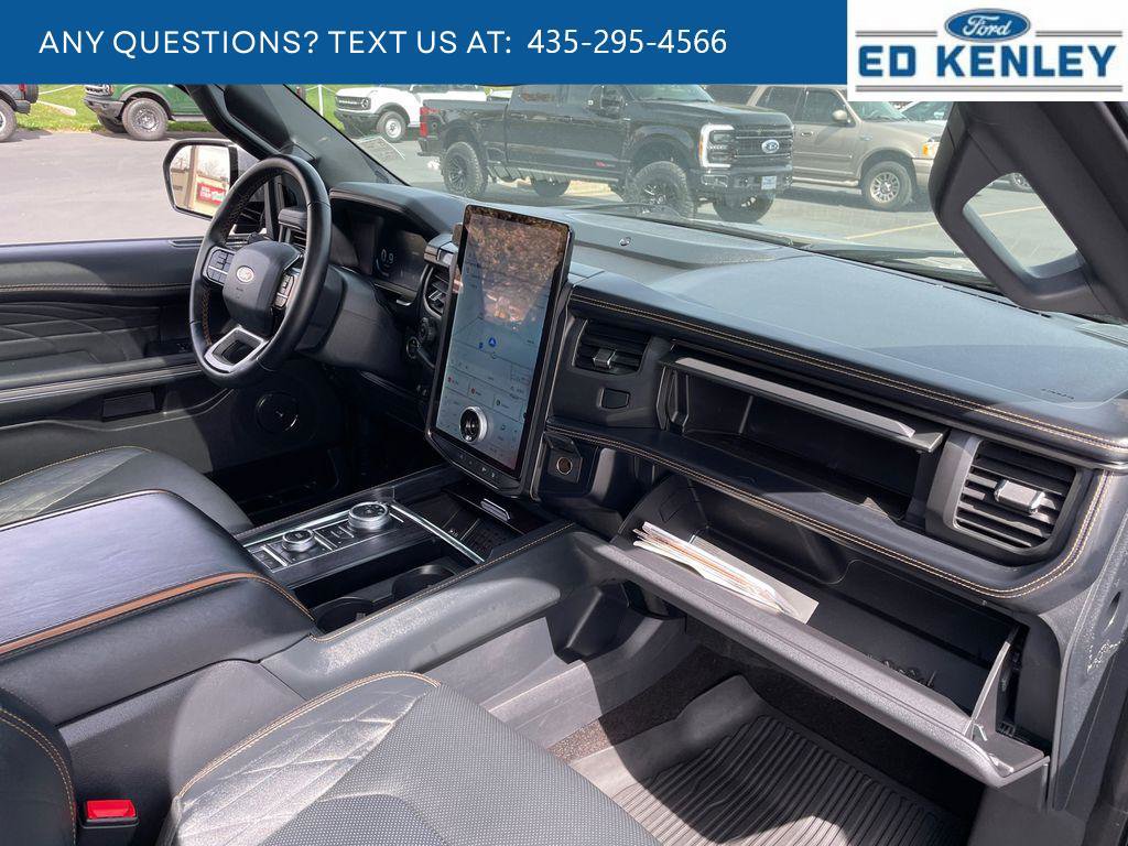 Used 2023 Ford Expedition Max Platinum AWD/4WD image 34