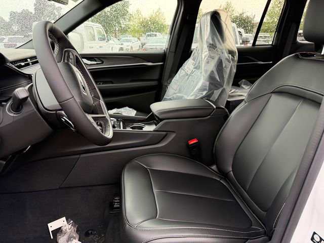 New 2026 Jeep Grand Cherokee Limited AWD/4WD image 12