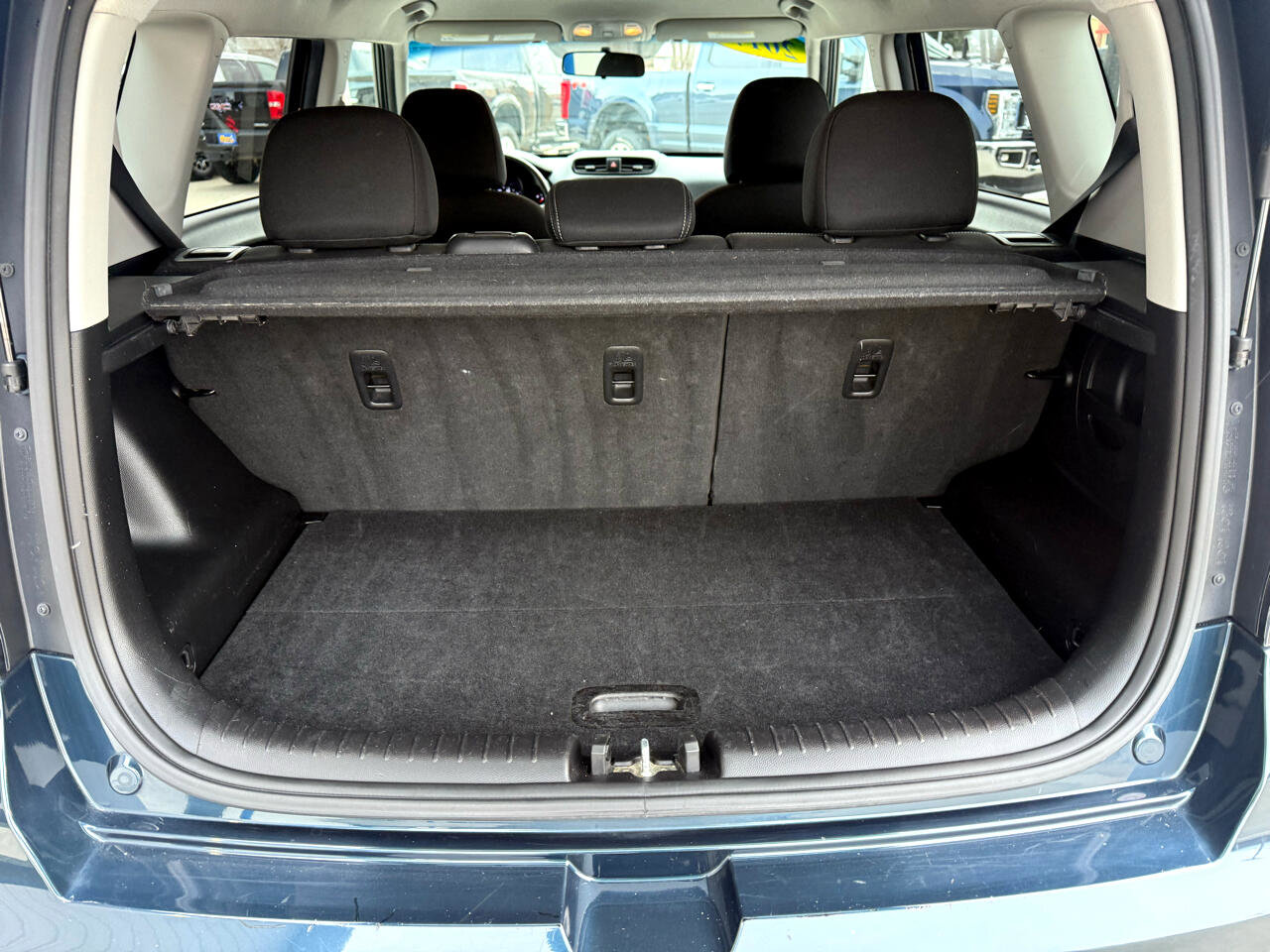 Used 2017 Kia Soul + image 18