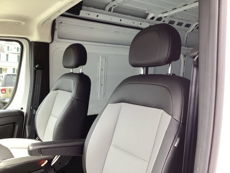 New 2026 RAM ProMaster 2500 w/ Convenience Group FWD image 20